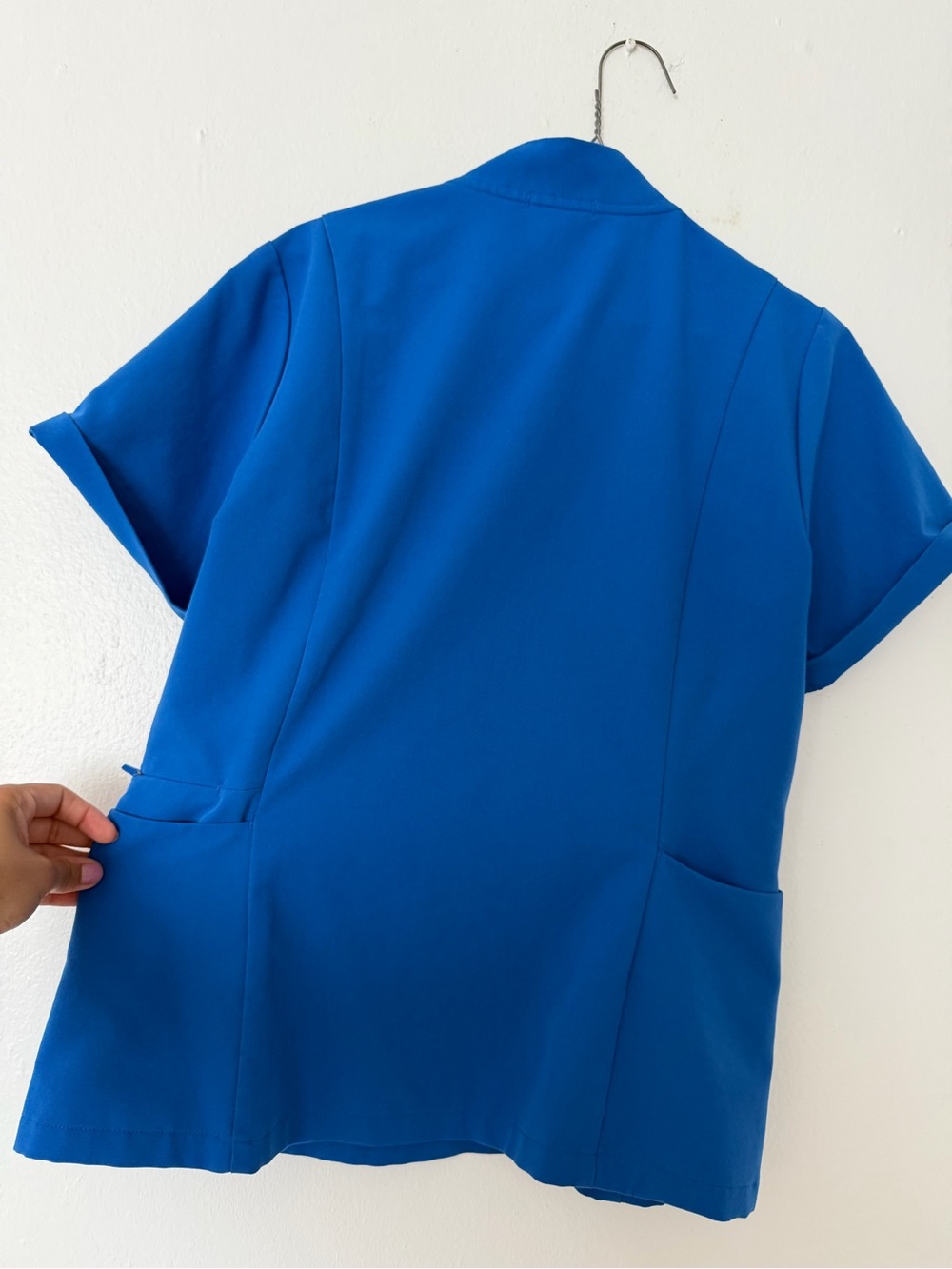 FIGS Women’s Inala Slim Scrub Top Royal Blue Size M - Picture 6 of 6